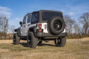 Jeep Wrangler Suspension Lift Kit - Rough Country - 3.25 Inch, V2 - '07-'10